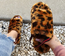 Load image into Gallery viewer, Cheetah Slippers
